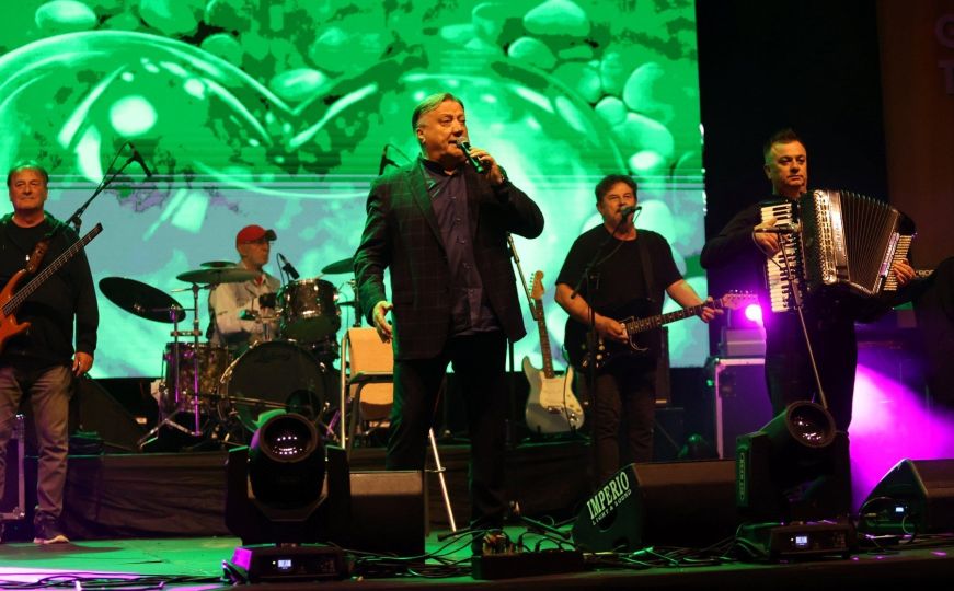 I Tuzlaci večeras pjevaju za Halida Bešlića: "Ponesite gitare, bubnjeve i ljubav"