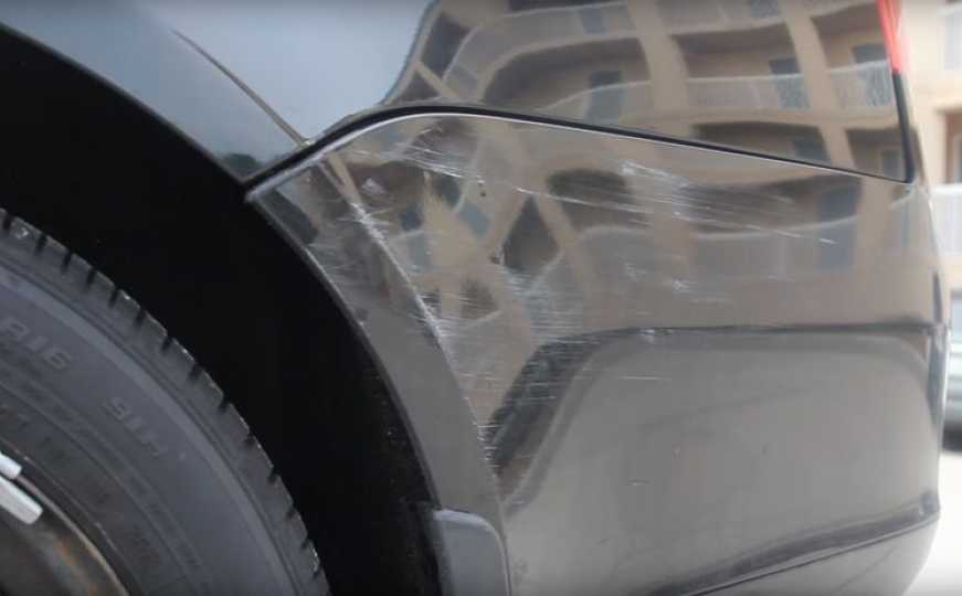 Trik za koji sigurno niste znali: Stručnjak pokazuje kako da uklonite ogrebotine na automobilu