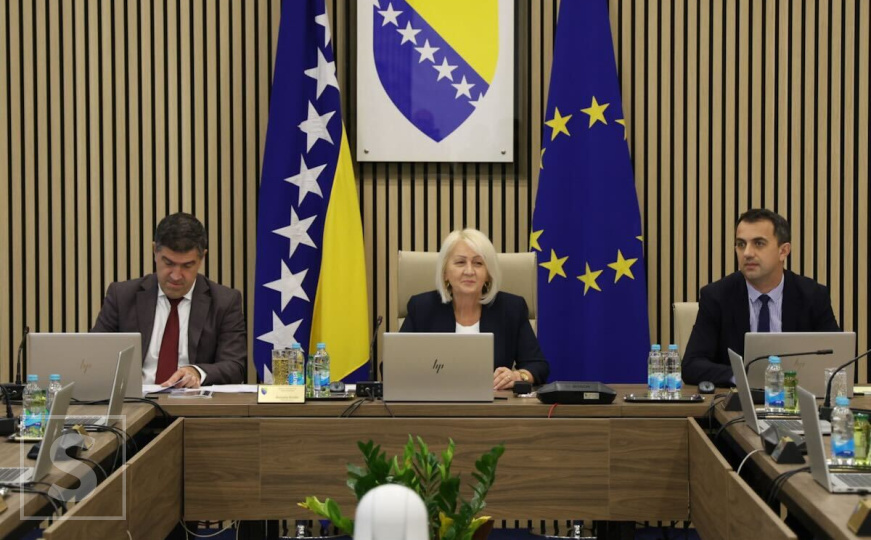 Vijeće ministara bez odluke: Nije bilo konsenzusa za Dan žalosti u BiH povodom smrti Halida Bešlića?