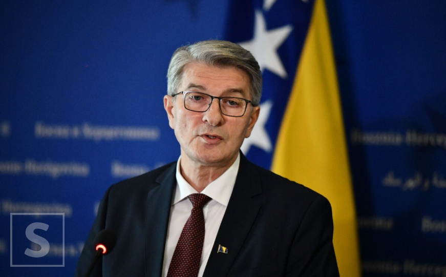 Šemsudin Mehmedović reagovao na ponašanje Ivice Bošnjaka: "Svjesno pravi čin negiranja BiH"