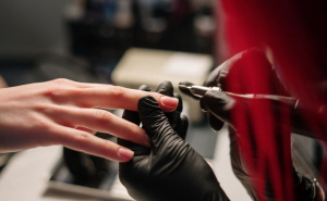 Nokti mogu upozoriti na zdravstvene probleme: Na ovih 9 promjena treba obratiti pažnju