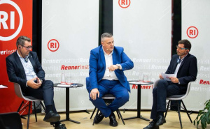 Mijatović u Beču: "Teško je ići naprijed na EU putu ako su vam vezane i ruke i noge"