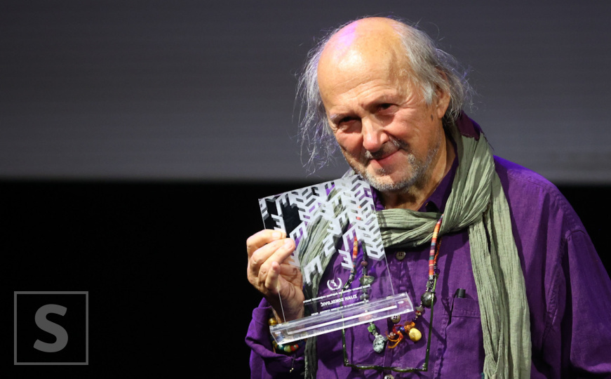 MESS | Za doprinos umjetnosti teatra: Zijahu Sokoloviću uručen Zlatni lovorov vijenac