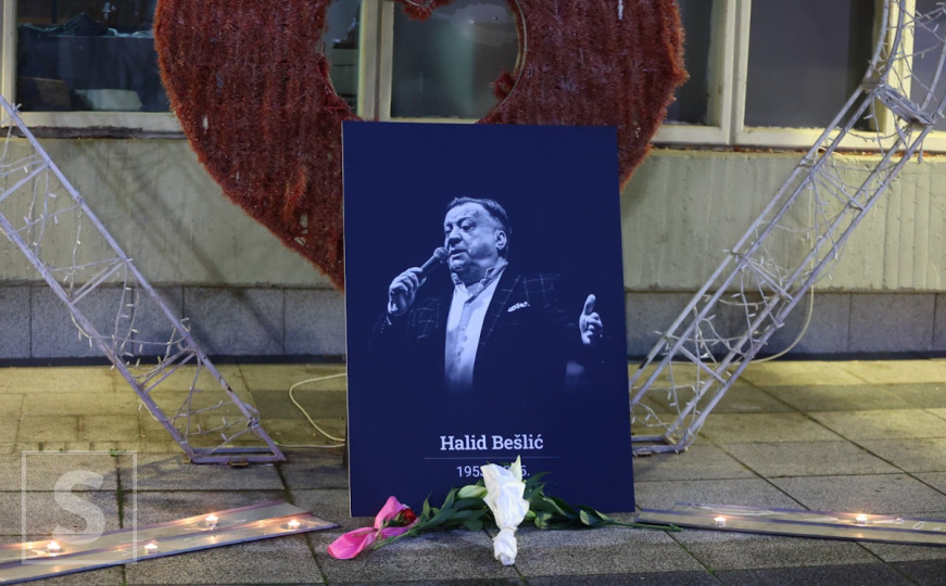 Legende FK Veleža oprostile se od Halida Bešlića: "Ljudi koje volimo uvijek odlaze prerano"