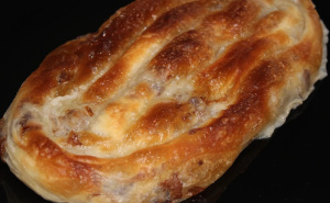 Čuvena sarajevska pita: Pekar s Baščaršije otkriva tajnu, nije trik u tijestu već u prelivu