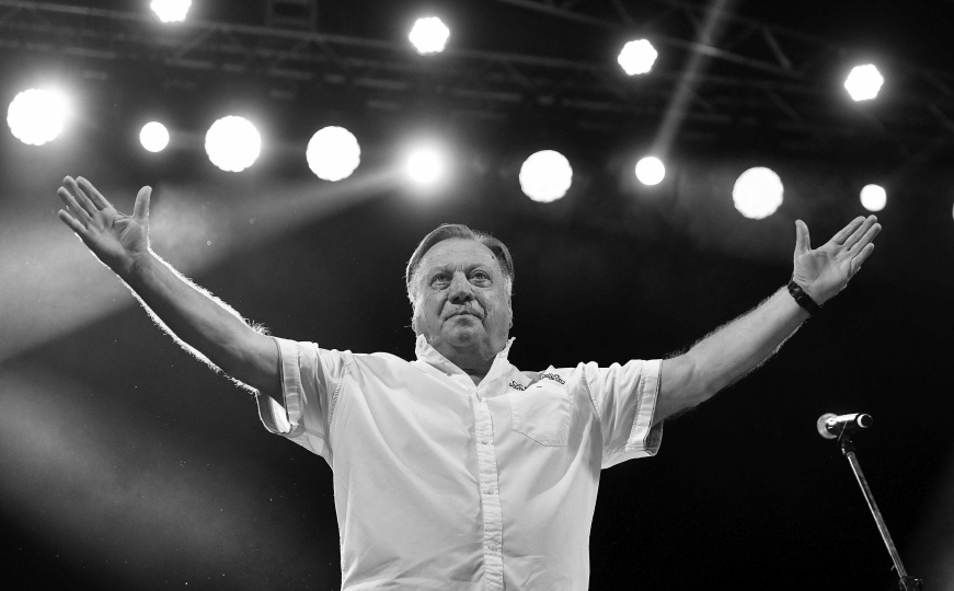 Emocije i pjesma u čast Halida Bešlića: Danas okupljanja u Sarajevu i mnogim gradovima svijeta