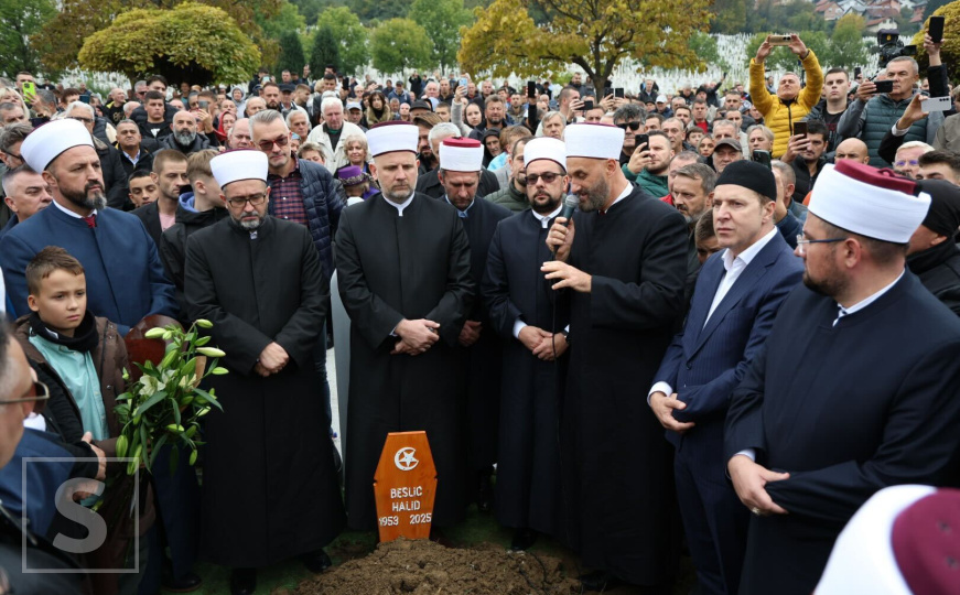 Emotivni govor Muhameda ef. Velića na dženazi Halida Bešlića: "Njegov glas je rušio barijere"