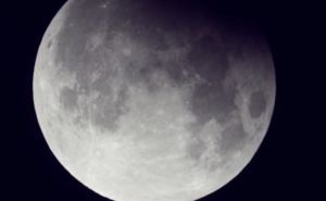 Istraživanje jedne od najvećih misterija svemira: Šta se krije na "tamnoj strani" Mjeseca?