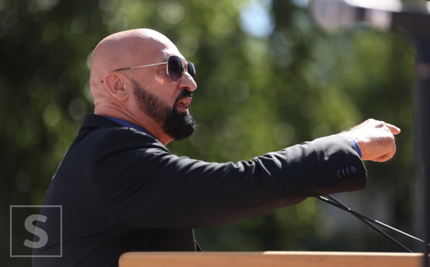 Ramo Isak jasno poručio Dodiku: "Ustav Bosne i Hercegovine je jasan - ne pitaš se"