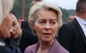 Stigla u BiH: Ursula von der Leyen posjetila Memorijalni centar Srebrenica