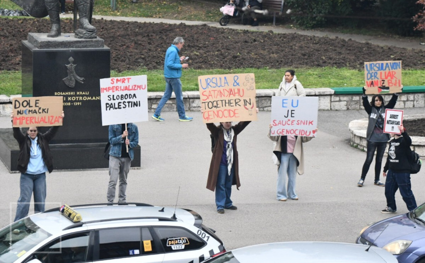 Protesti tokom posjete Ursule von der Leyen: "Cionisti su mračna strana čovječanstva"