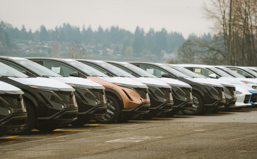 Globalna prodaja električnih vozila dostigla rekordnih 2,1 milion jedinica