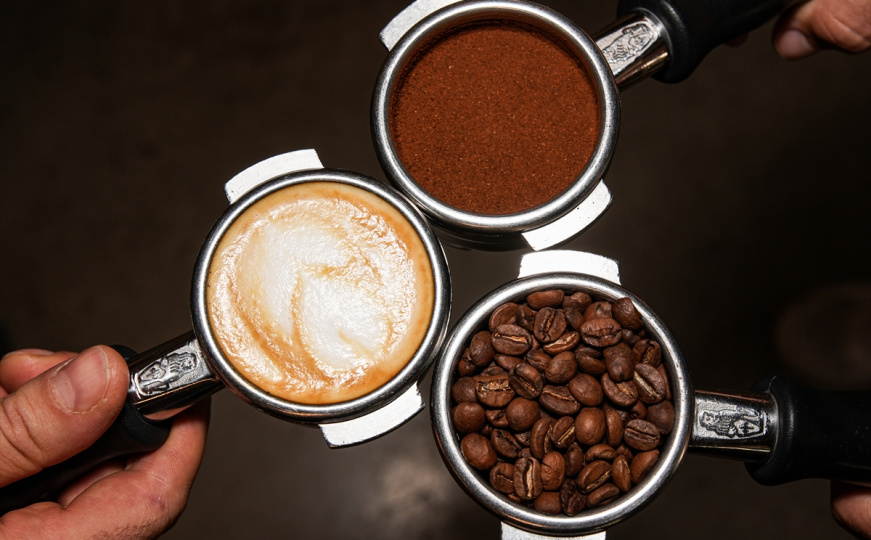 Crna kafa, latte ili ledena? Otkrijte šta vaš omiljeni napitak govori o vama