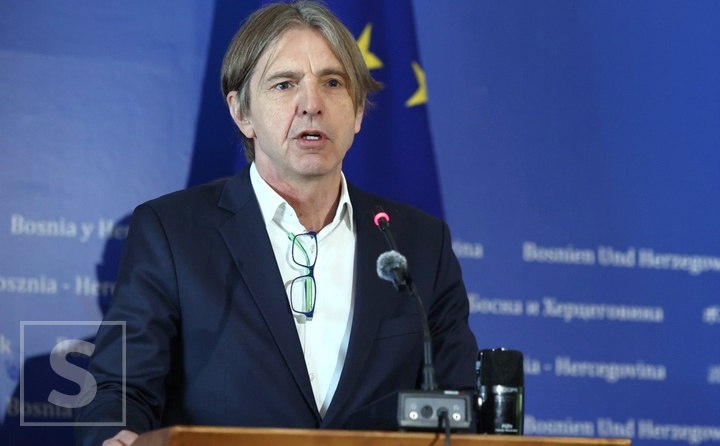 Predrag Kojović: Parlamentarna skupština treba preuzeti proces imenovanja pregovarača