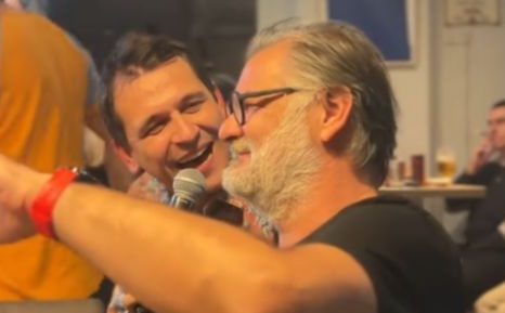 "Ramo, Ramo druže moj": Mirvad Kurić zapjevao kao Rile iz "Vize za budućnost"