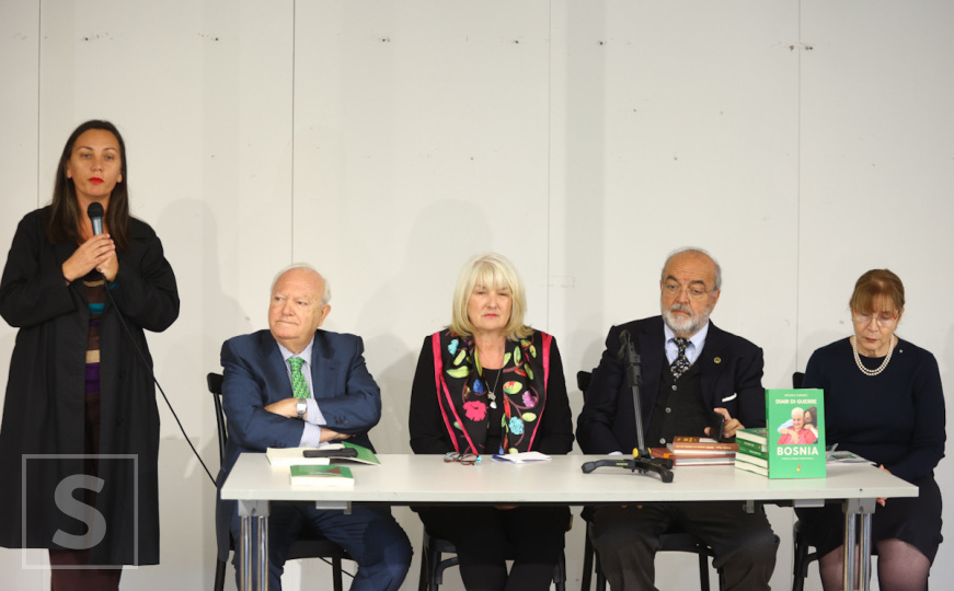 Promovirana knjiga "Ratni dnevnici. Bosna" u Sarajevu: Bosna nas uči da mir nikada nije poklon