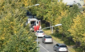 Nesreća u BiH: Automobil udario ženu na pješačkom prijelazu. Vozač koristio telefon tokom vožnje?