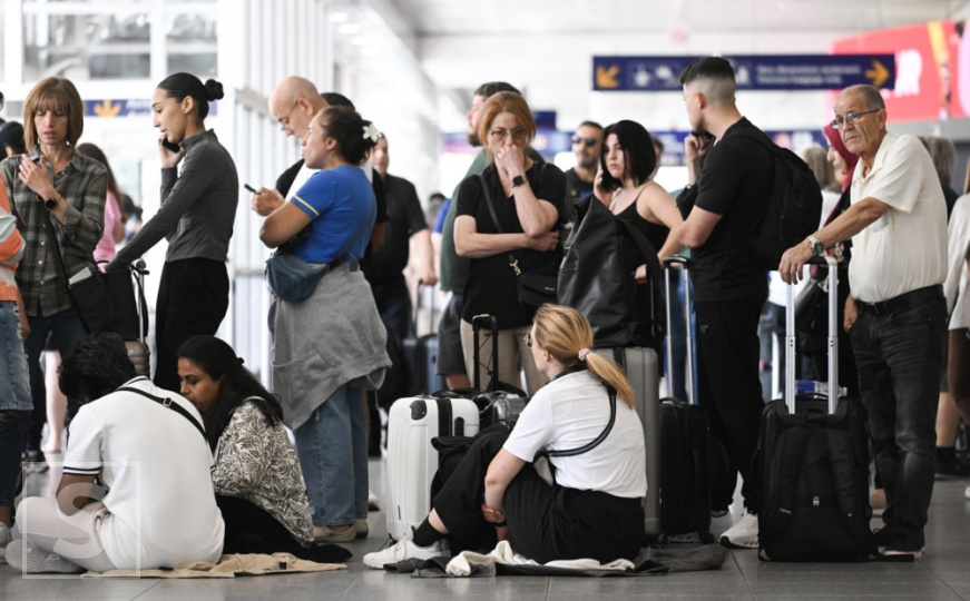 Hakeri preuzeli sistem dva aerodroma u SAD-u i Kanadi: Puštali slogane podrške Palestini