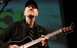 Leb i sol i kultna pjesma 'Čuvam noć od budnih': Sa desne strane, noćas nema te...