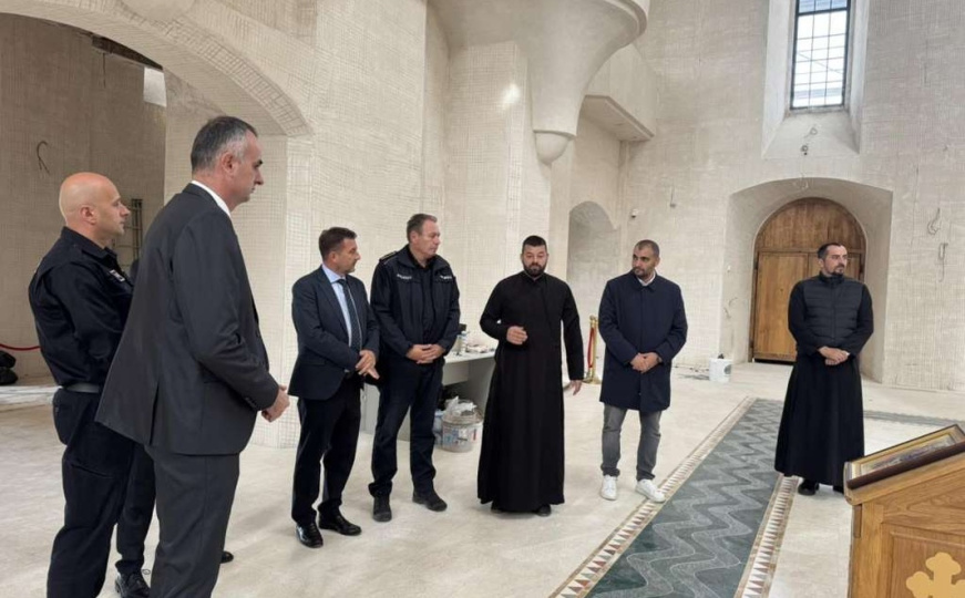 Kordić, Rahimić i Perić posjetili Sabornu crkvu u Mostaru i iskazali podršku srpskoj zajednici