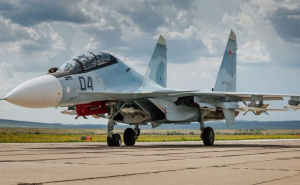 Dok su pokušali oboriti ukrajinske dronove: Rusi slučajno srušili vlastiti moćni borbeni avion