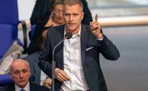 Političar AfD-a osuđen zbog kolaža sa "Hitlerovim pozdravom"