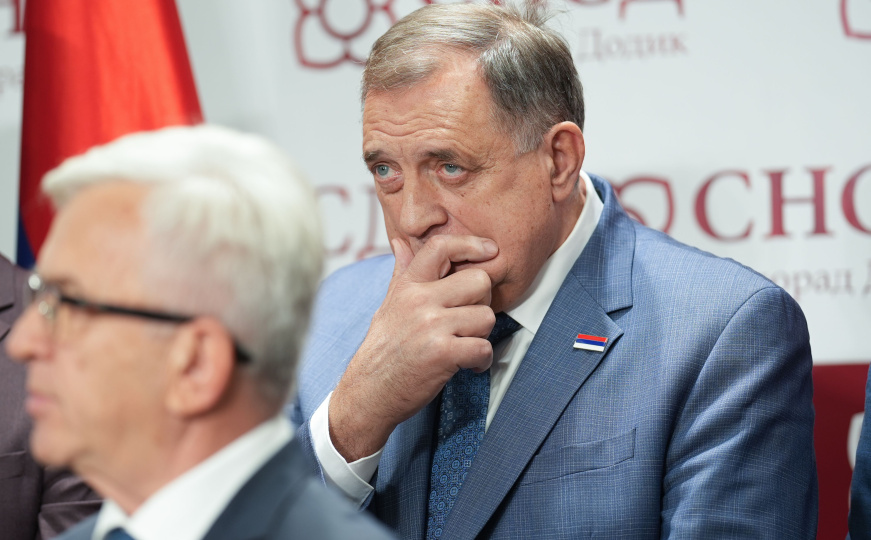 "Igre prijestolja" u SNSD-u: Može li ova politička stranka opstati bez Milorada Dodika na čelu