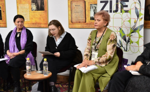 Divna večer u Sarajevu: Kreativni susret pjesnikinja na 64. Sarajevskim danima poezije