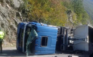 Lijepe vijesti: Vozač kamiona koji se povrijedio u nesreći kod mosta Bijela se probudio iz kome