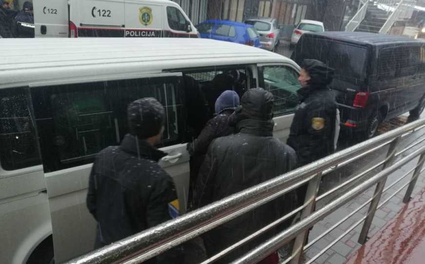 Brza reakcija nadležnih: Poznat identitet protjeranih čečenskih državljana