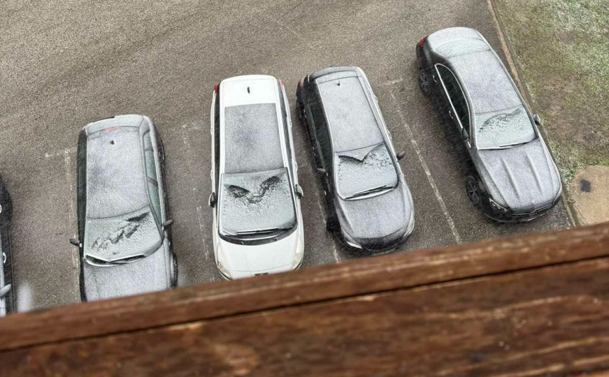 Najbolji način uklanjanja leda sa automobila: Izbjegavajte ova sredstva