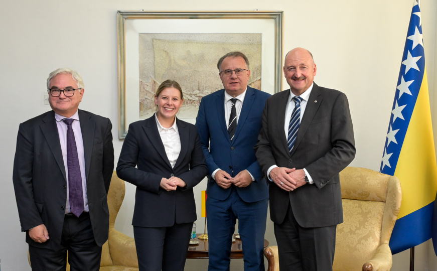Nikšić se sastao sa zastupnicima Bundestaga i ambasadorom Njemačke: Fokus na EU putu