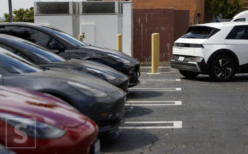 Tesla jeftnijim modelima želi oživjeti prodaju električnih vozila, ali strahuju od smanjenja profita