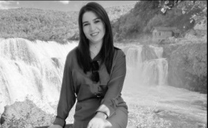 Preminula mlada doktorica Samra Livadić, brojni se opraštaju: "Ostavila je neizbrisiv trag u srcima"