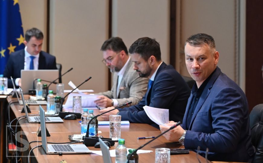 Nenad Nešić objavio fotografiju iz kokošinjca: "Svako jutro jedno jaje organizmu snagu daje"