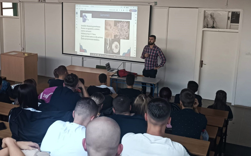 Spolno obrazovanje u školama: 1.497 učenika učestvovalo u kampanji Zavoda za javno zdravstvo KS