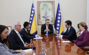 Bećirović razgovarao sa ambasadorom Francuske o susretu sa Emmanuelom Macronom