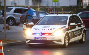 Saobraćajna nesreća na autoputu kod Sarajeva: Na cesti ulje i rasuti dijelovi plastike