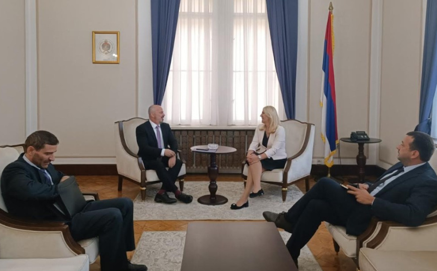Željka Cvijanović se sastala sa Johnom Ginkelom: Razgovarano o jačanju veza BiH sa SAD