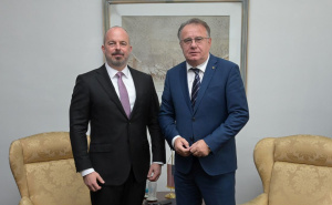 Nikšić se sastao sa Ginkelom: Prevazići političke krize i fokusirati se na ekonomiju