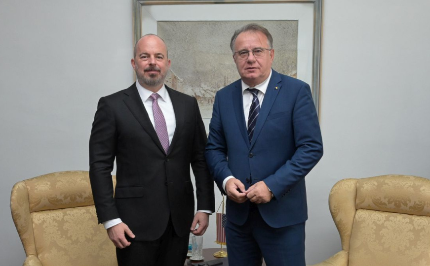 Nikšić se sastao sa Ginkelom: Prevazići političke krize i fokusirati se na ekonomiju