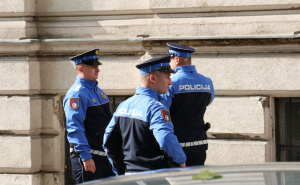 Policajci osumnjičeni za korupciju: Adnanu Duhoviću određen pritvor, a Nerminu Džindi mjere zabrane