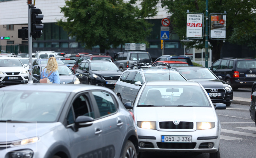 Skriveni detalji na registracijskim tablicama u BiH: Na ovo niko nije obratio pažnju