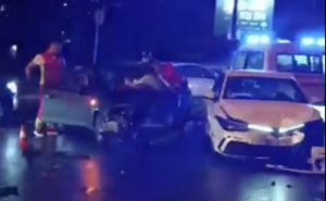 Teška nesreća u Sarajevu: Velika materijalna šteta na vozilima, intervenisala i Hitna pomoć