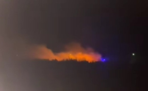 Na deponiji kod Mostara sinoć izbio požar, vatrogasci ga i dalje gase