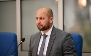 Elvedin Okerić podnio ostavku na mjesto šefa NiP-a u Kantonu Sarajevo