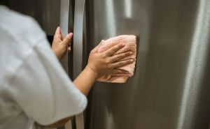 Efikasni trikovi za čišćenje frižidera: Uklonite neugodne mirise sa ovom smjesom