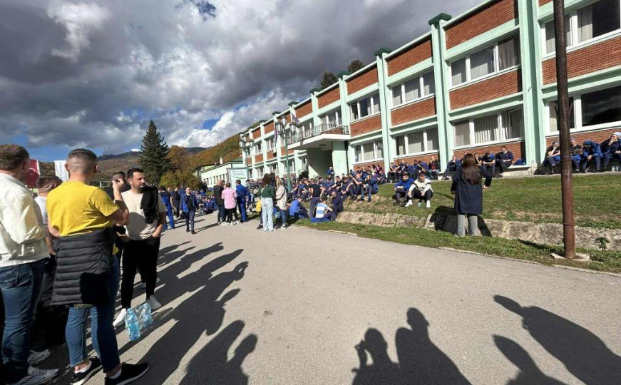 Radnici Ginexa iz Goražda obustavili proizvodnju: Traže da im se obrati nadzorni odbor