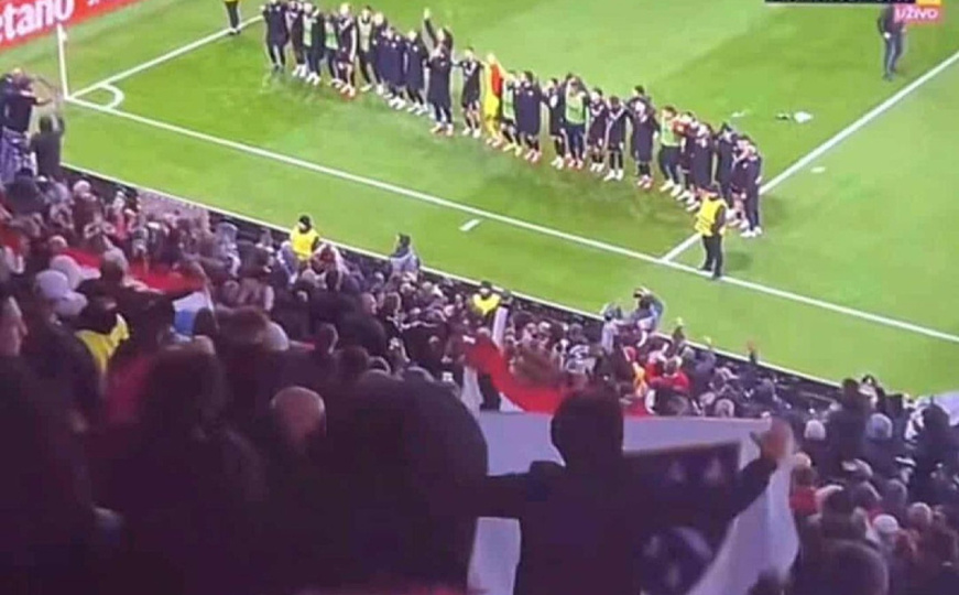 Nesvakidašnji prizor: Bodrio Zrinjski protiv Mainza sa zastavom s zlatnim ljiljanima