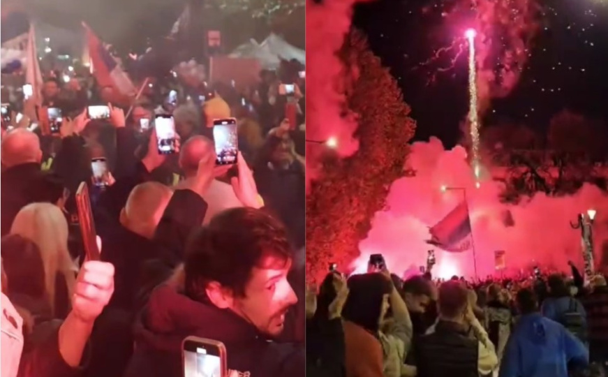 Suze, zagrljaji i aplauzi: Valjevo studente iz Novog Pazara dočekalo uz vatromet i bakljadu